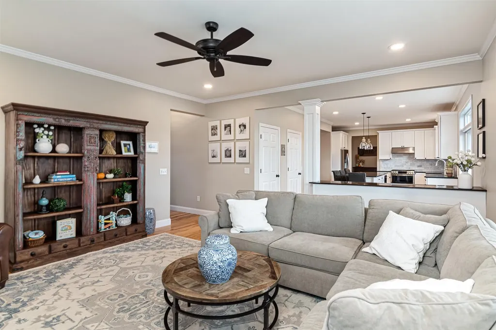 255 Crispin Drive South Burlington VT 05403