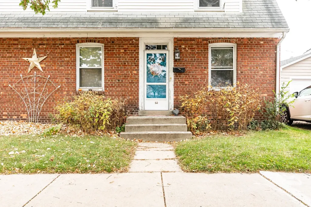 51-53 Crescent Way Portsmouth NH 03801