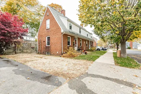 51-53 Crescent Way Portsmouth NH 03801