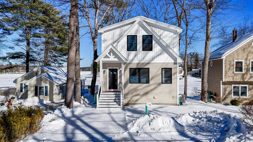 301 Shore Drive Salem NH 03079