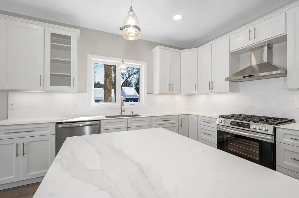 301 Shore Drive Salem NH 03079