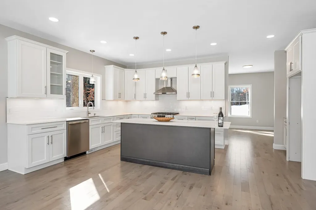 301 Shore Drive Salem NH 03079