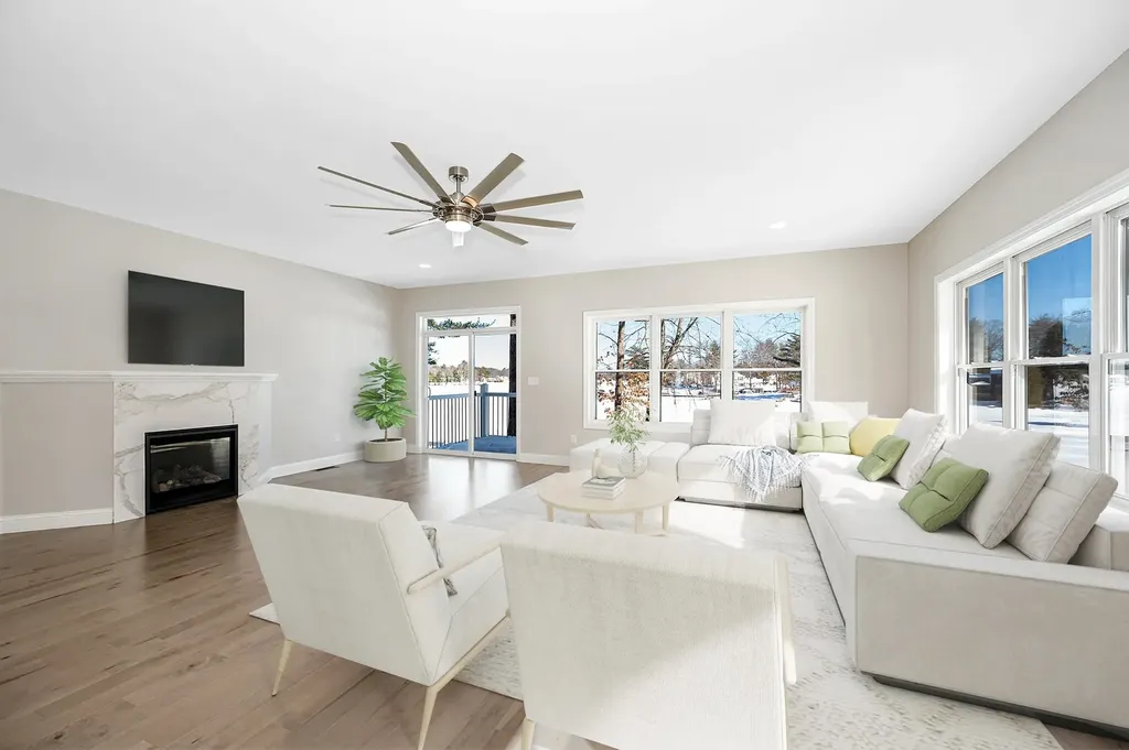 301 Shore Drive Salem NH 03079