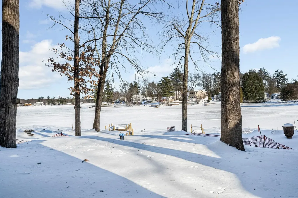 301 Shore Drive Salem NH 03079