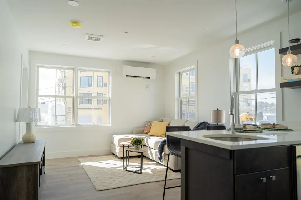 238 Deer Street Portsmouth NH 03801