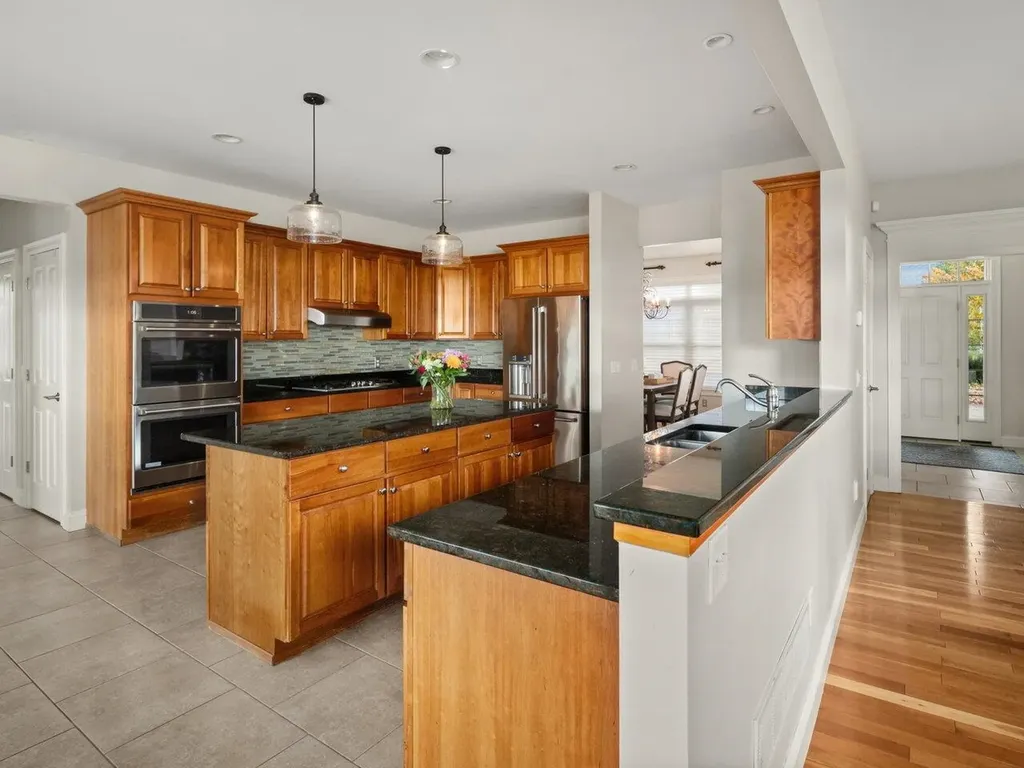 62 Crispin Drive South Burlington VT 05403