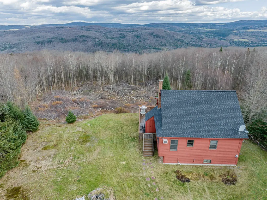 30 Spencer Road Stewartstown NH 03576