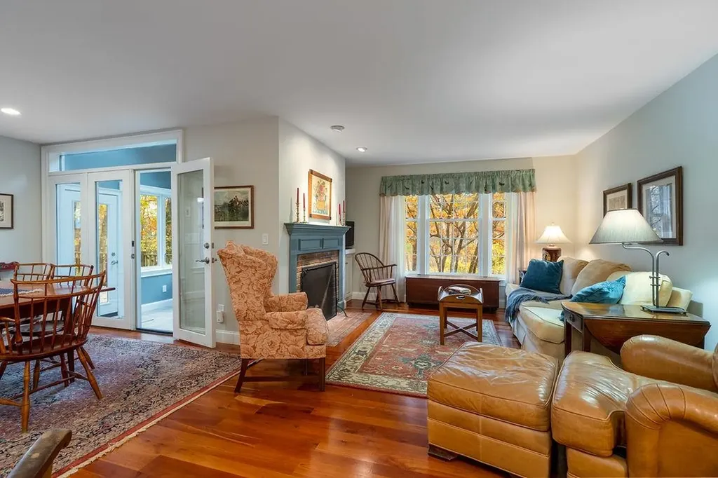 579 Sagamore Avenue Portsmouth NH 03801