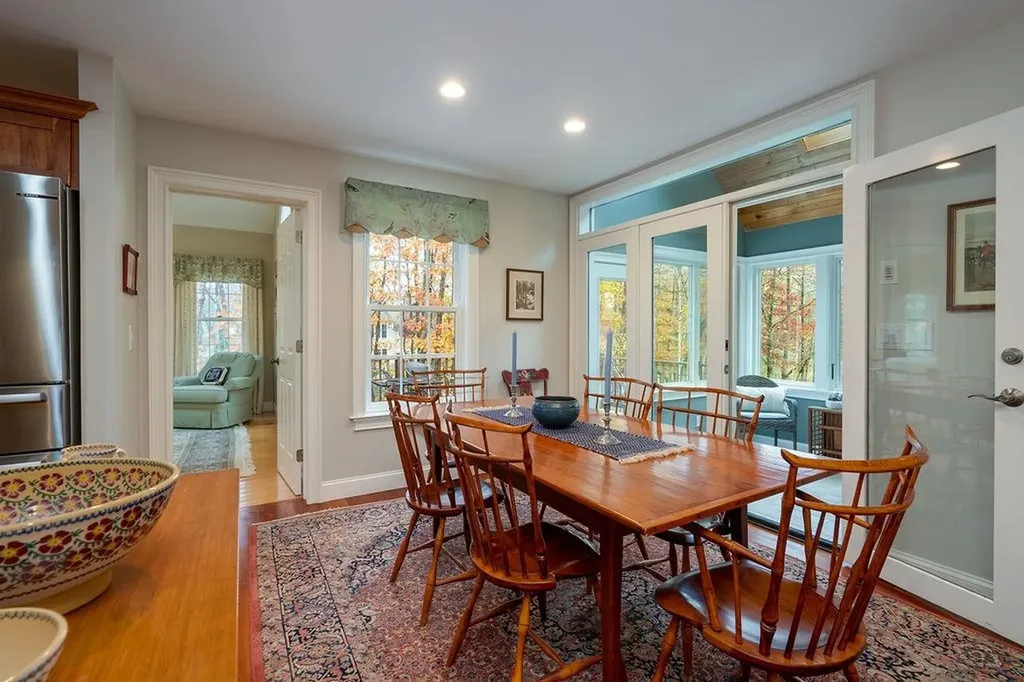 579 Sagamore Avenue Portsmouth NH 03801