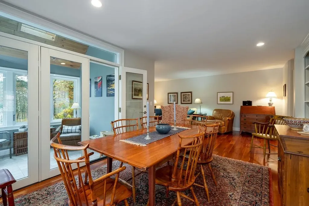 579 Sagamore Avenue Portsmouth NH 03801