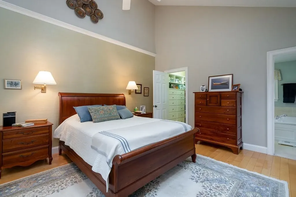 579 Sagamore Avenue Portsmouth NH 03801