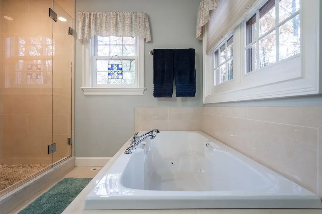 579 Sagamore Avenue Portsmouth NH 03801