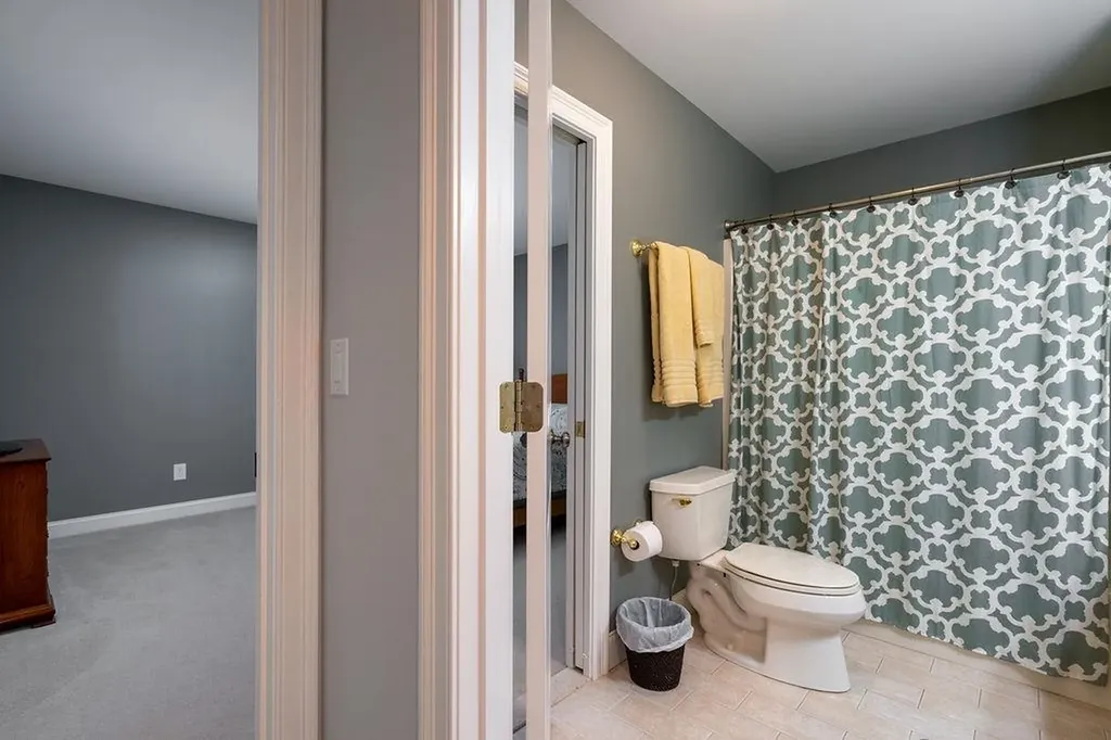 579 Sagamore Avenue Portsmouth NH 03801