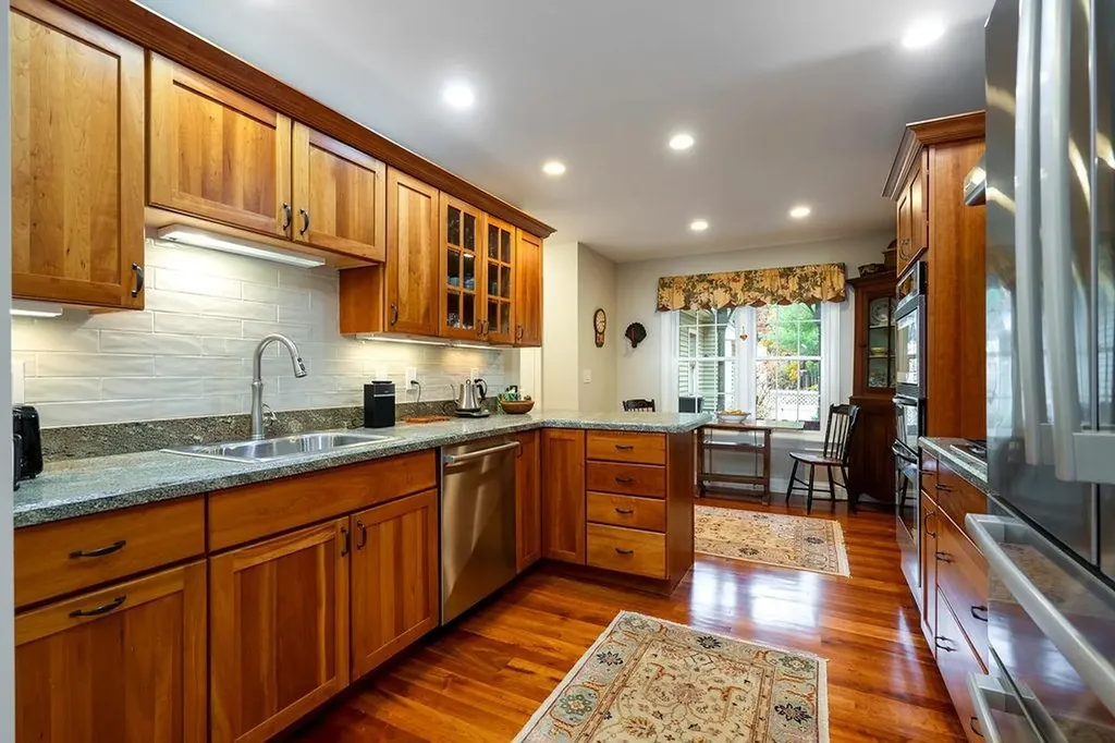 579 Sagamore Avenue Portsmouth NH 03801