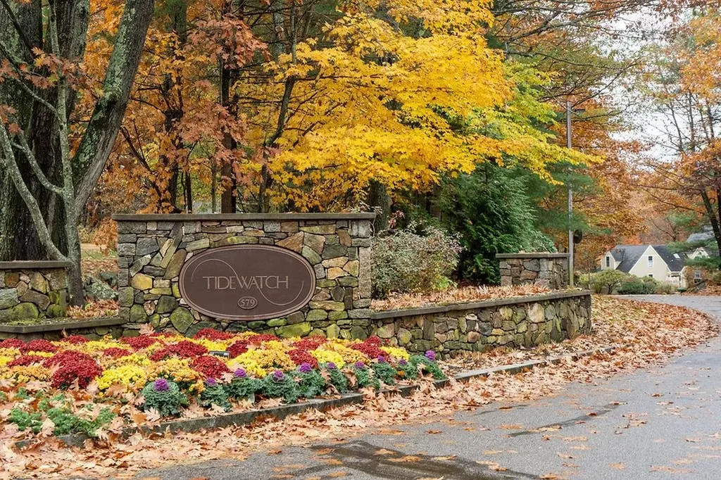 579 Sagamore Avenue Portsmouth NH 03801