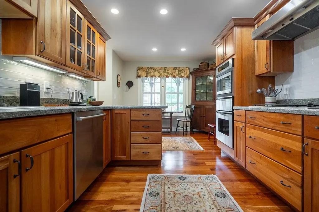 579 Sagamore Avenue Portsmouth NH 03801