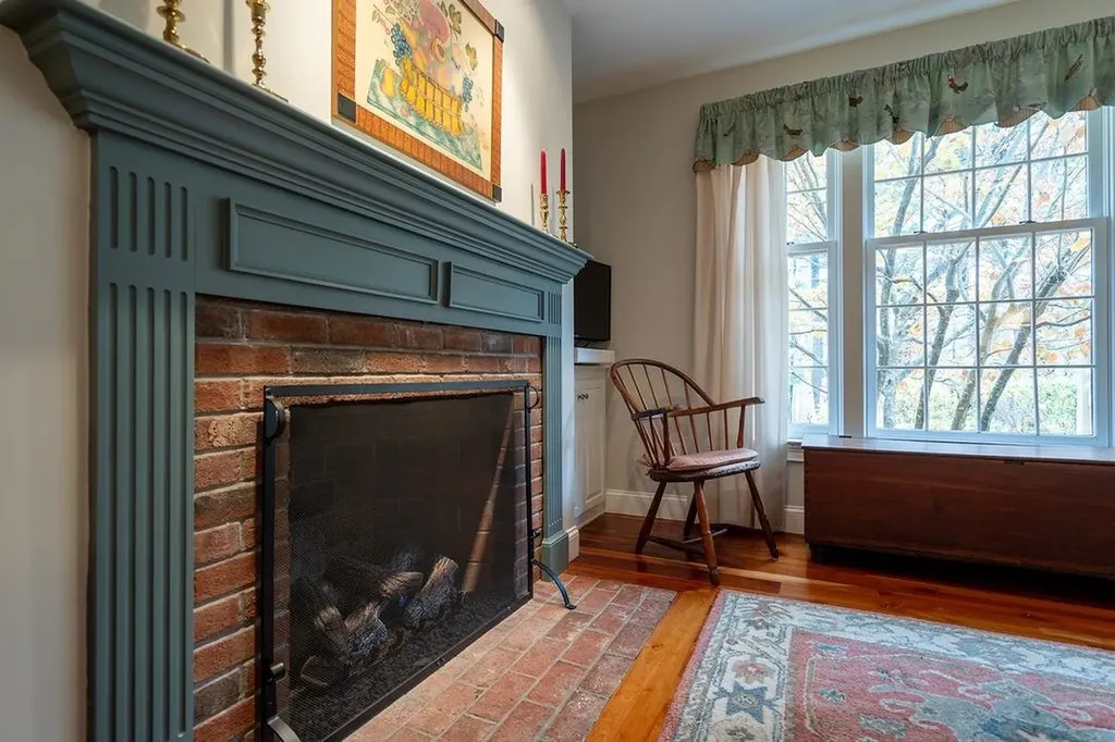 579 Sagamore Avenue Portsmouth NH 03801