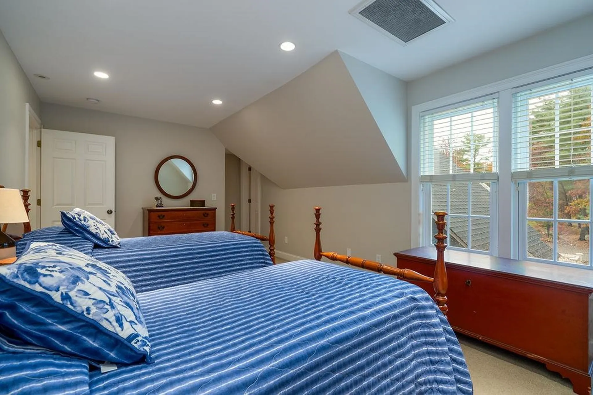 579 Sagamore Avenue Portsmouth NH 03801