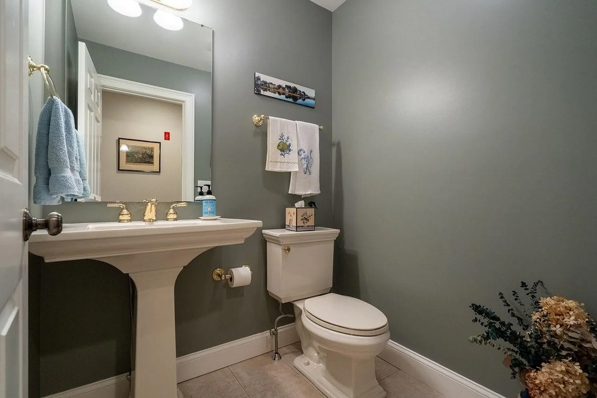 579 Sagamore Avenue Portsmouth NH 03801