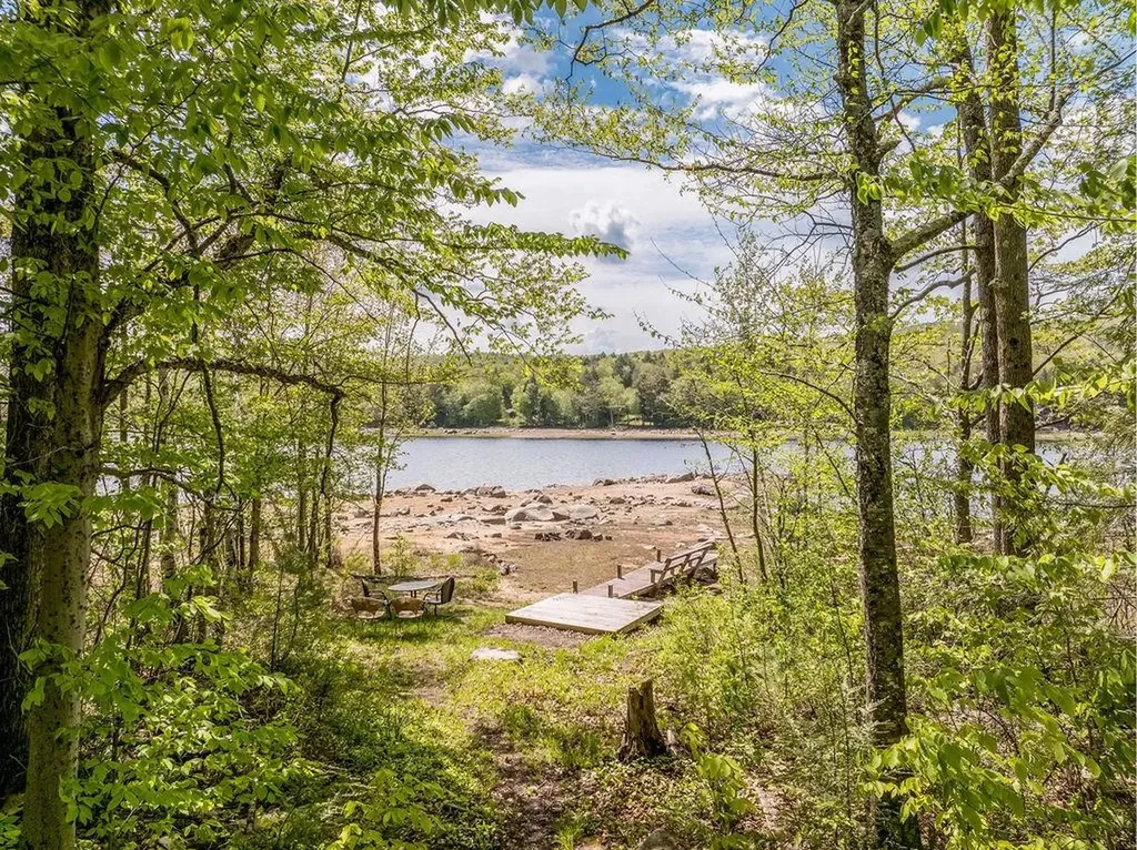 1050 Goose Pond Road Canaan NH 03741