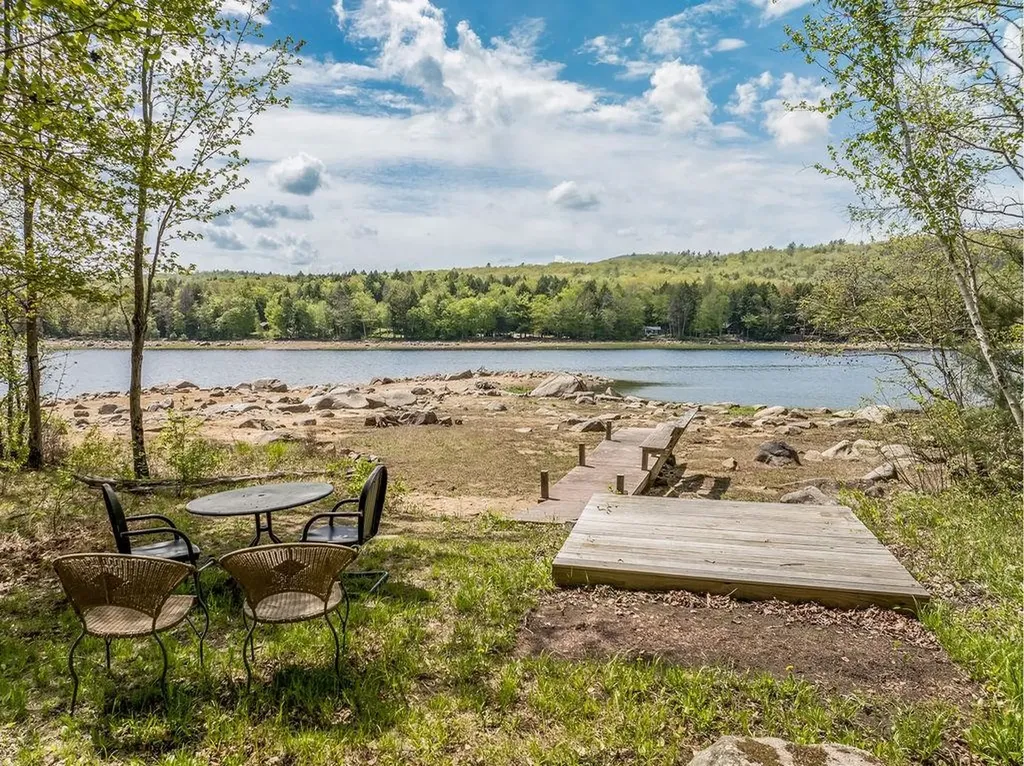 1050 Goose Pond Road Canaan NH 03741