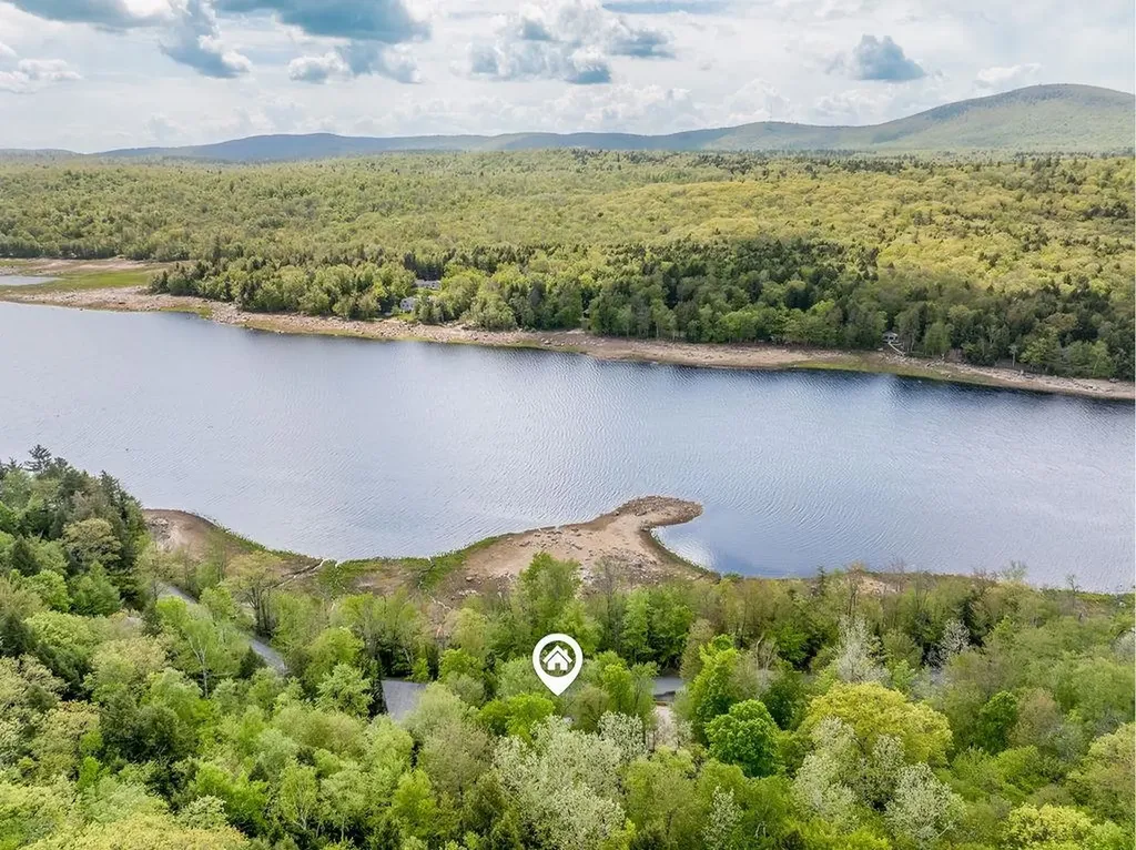 1050 Goose Pond Road Canaan NH 03741