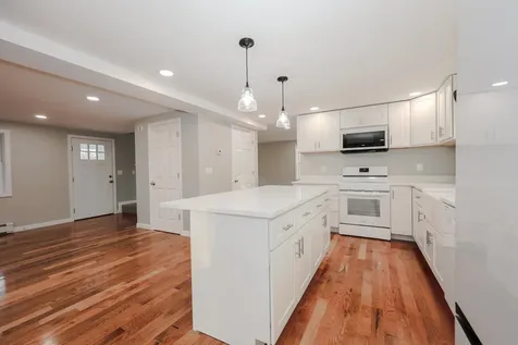 578 Rollins Road Rollinsford NH 03869