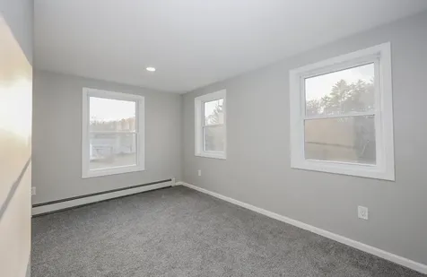 578 Rollins Road Rollinsford NH 03869