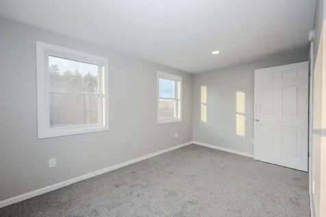 578 Rollins Road Rollinsford NH 03869