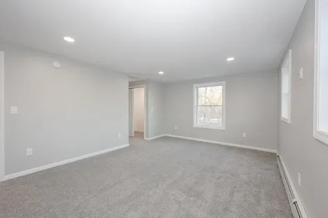 578 Rollins Road Rollinsford NH 03869