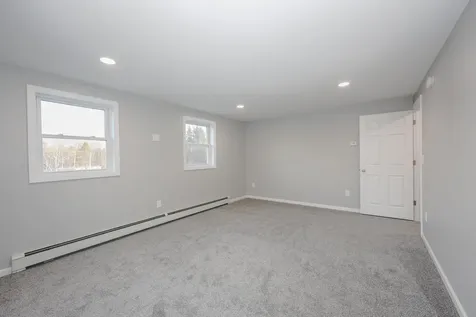 578 Rollins Road Rollinsford NH 03869