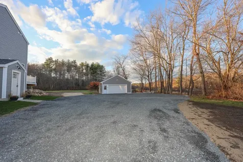 578 Rollins Road Rollinsford NH 03869