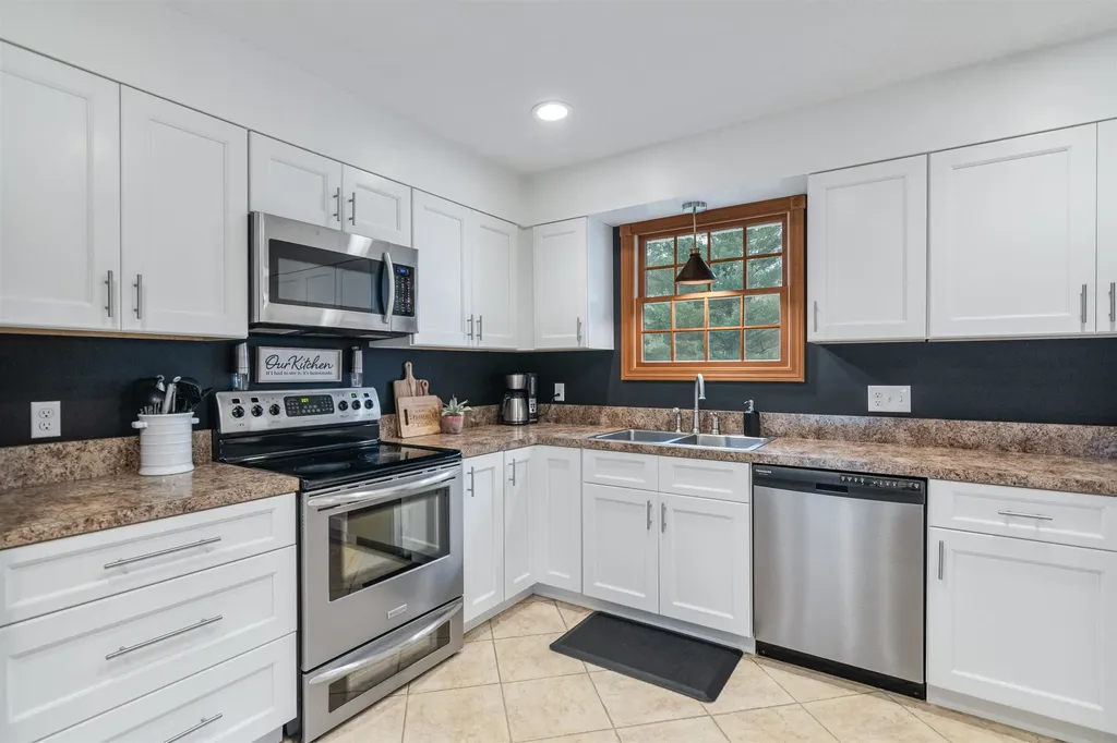 3040 Cochran Road Richmond VT 05477