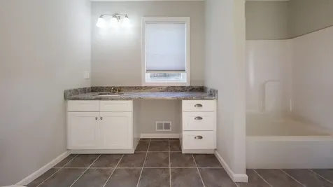 3 Mulligan Way Kingston NH 03848