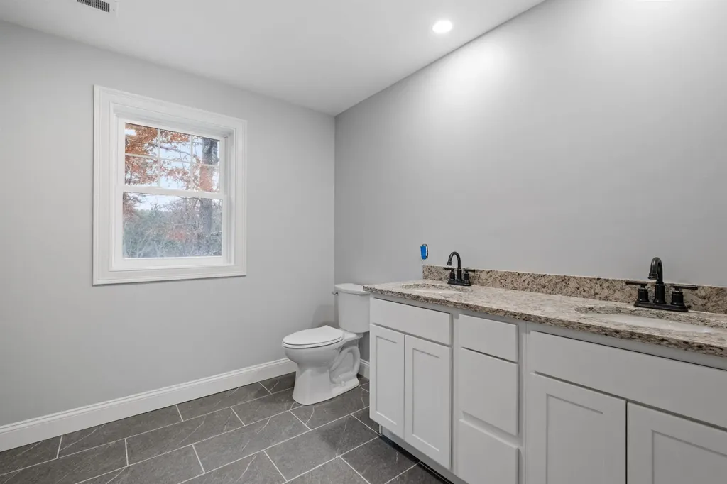 61b Suncook Valley Road Barnstead NH 03225