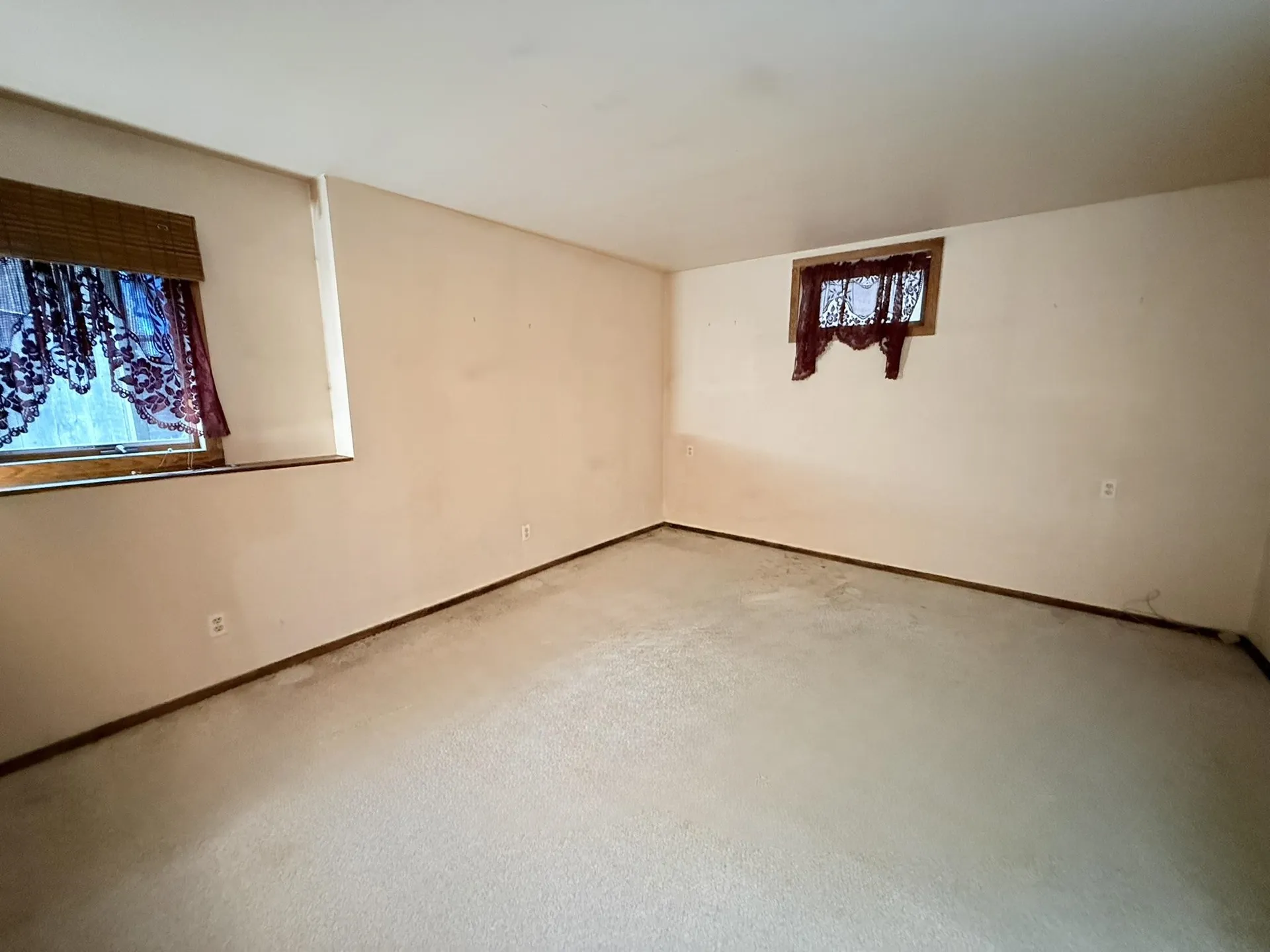 12 Cook Place Claremont NH 03743