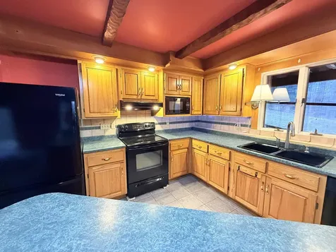 12 Cook Place Claremont NH 03743