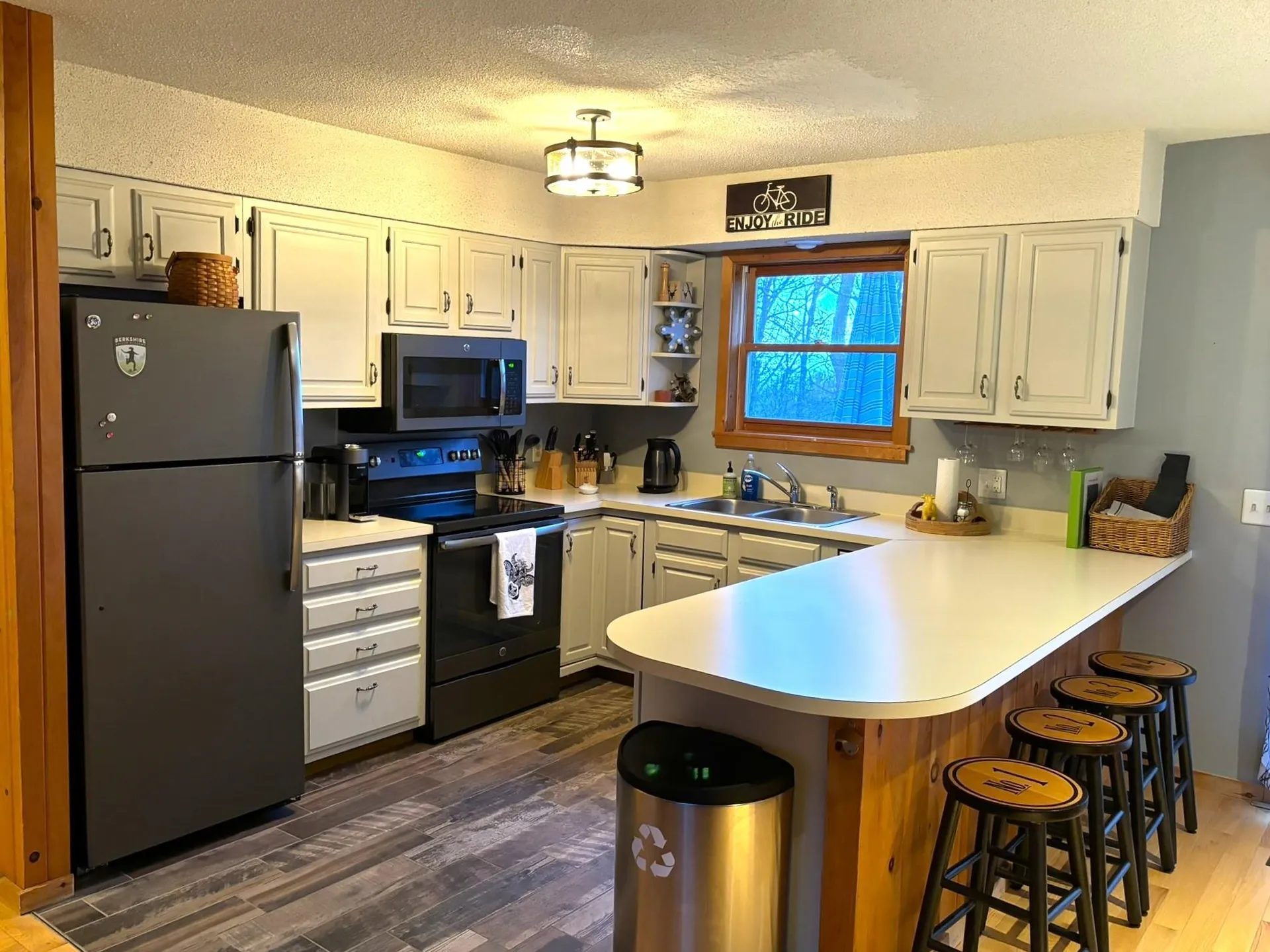 23 Upper Howes Way Wilmington VT 05363