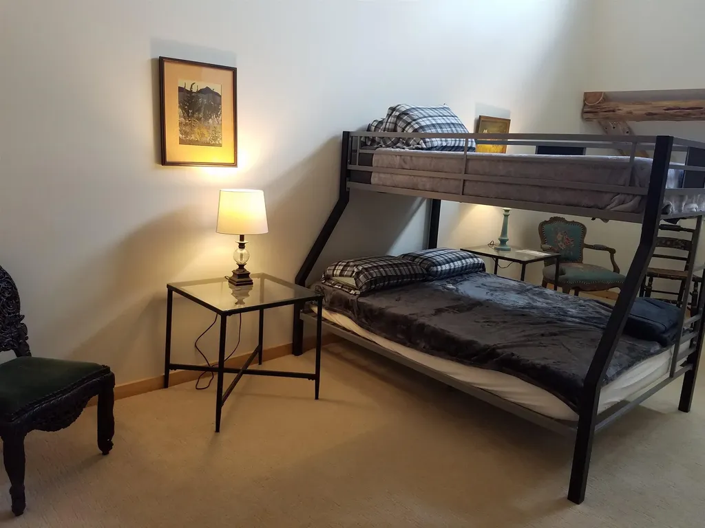 251 Mountainside Drive Warren VT 05674-0000