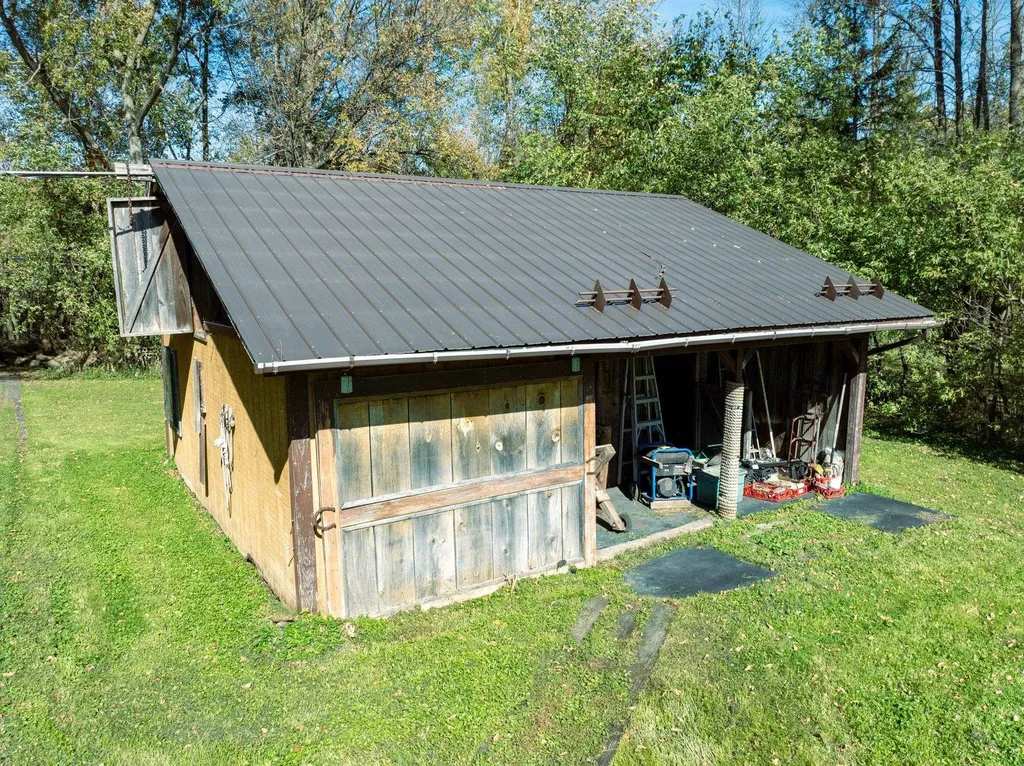10 Tracy Road South Hero VT 05486