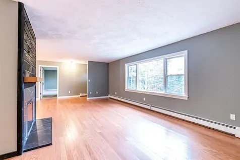 9 Hilltop Drive Plymouth NH 03264