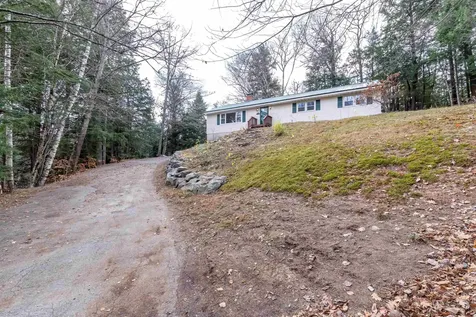 9 Hilltop Drive Plymouth NH 03264
