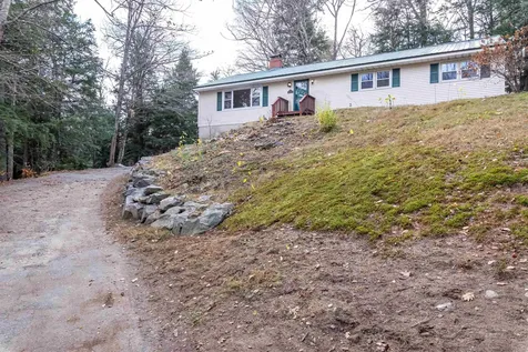 9 Hilltop Drive Plymouth NH 03264