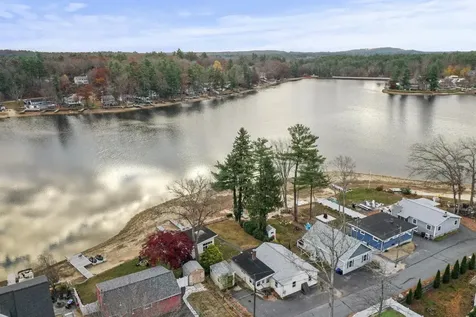 10 Marys Lane Salem NH 03079