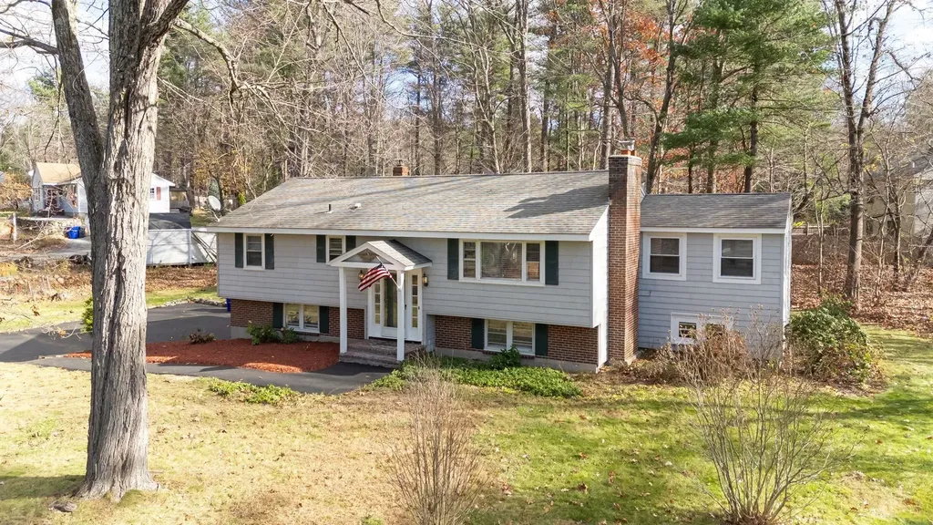 10 Lincoln Road Hampstead NH 03841