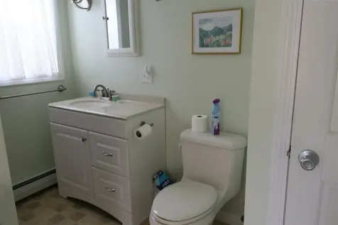 79 South Road Brentwood NH 03833