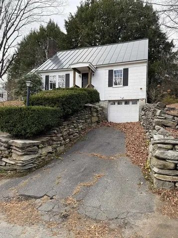 16 Litchfield Street Springfield VT 05156