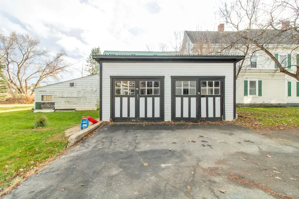 88 Church Street Lyndon VT 05851