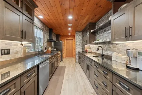 83 Benson Fuller Drive Winhall VT 05340