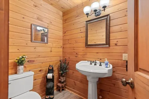 83 Benson Fuller Drive Winhall VT 05340